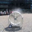 Velký mlžící ventilátor v akci Velký mlžící ventilátor v akci
