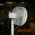 Mobilní zařízení Atmosfera 90 v prostoru pro lepení Mobilní zařízení Atmosfera 90 v prostoru pro lepení